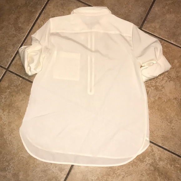 🌈3/$25 Calvin Klein Sheer Top Cute Size Medium - Picture 4 of 4